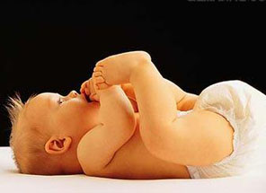 ������ʲô��ҧָ�ף�������ҧָ����ô�k