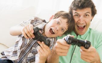 和孩子玩游戲時應該故意讓孩子贏嗎?