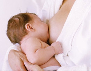 毒奶粉事故頻頻出現(xiàn) 新媽咪請(qǐng)堅(jiān)持母乳喂養(yǎng)