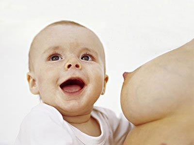 母乳多也苦惱:奶水太多怎么辦?