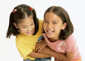 家長(zhǎng)應(yīng)該怎樣制止孩子取綽號(hào)的行為?