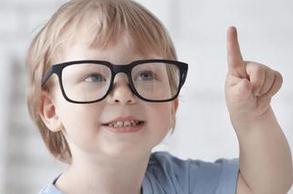 小孩近視需要帶眼鏡嗎?如何矯正孩子的視力