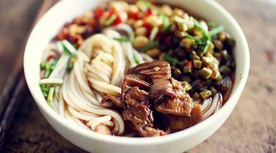 �ЋD�ܳ��׷ۆ᣿���гԳ����׷ۺÆ�