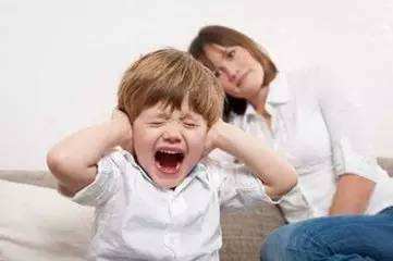 孩子亂發脾氣怎么辦?家長如何引導孩子?