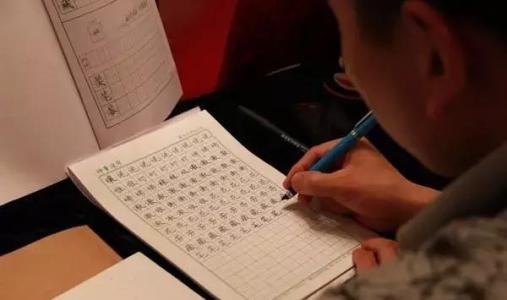 �����ڼ��L��(y��ng)ԓ�����麢�ӣ�